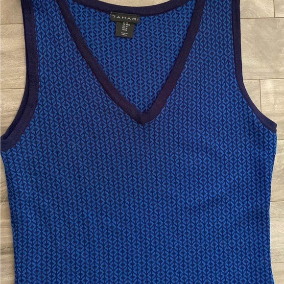 Tahari bodycon dress Medium - Picture 2 of 10